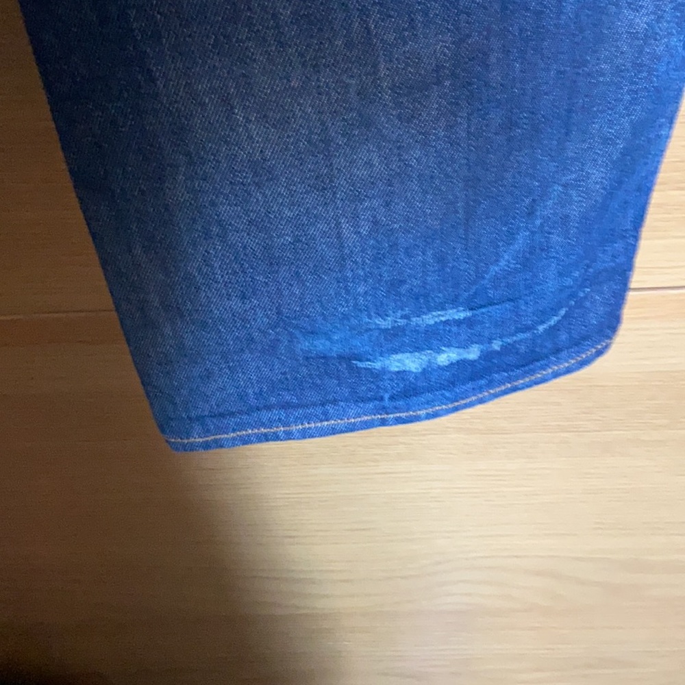 Levi’s - Picture 3 of 4